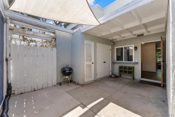 an empty room with closet
