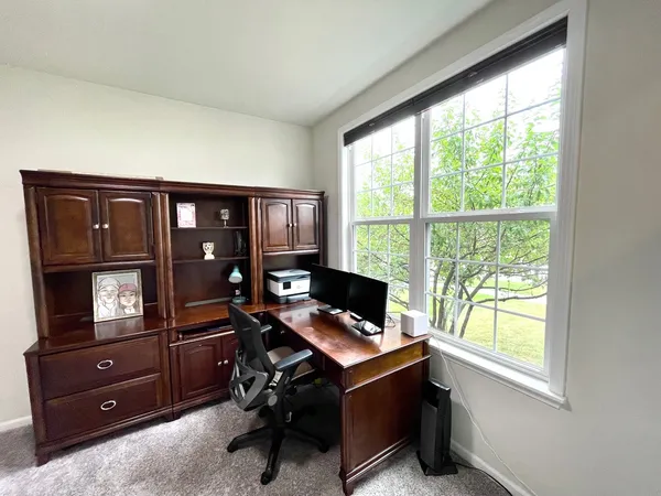 $4,200 | 4 Andrew Lane, Hawthorn Woods, IL 60047