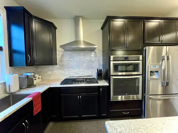 $4,200 | 4 Andrew Lane, Hawthorn Woods, IL 60047