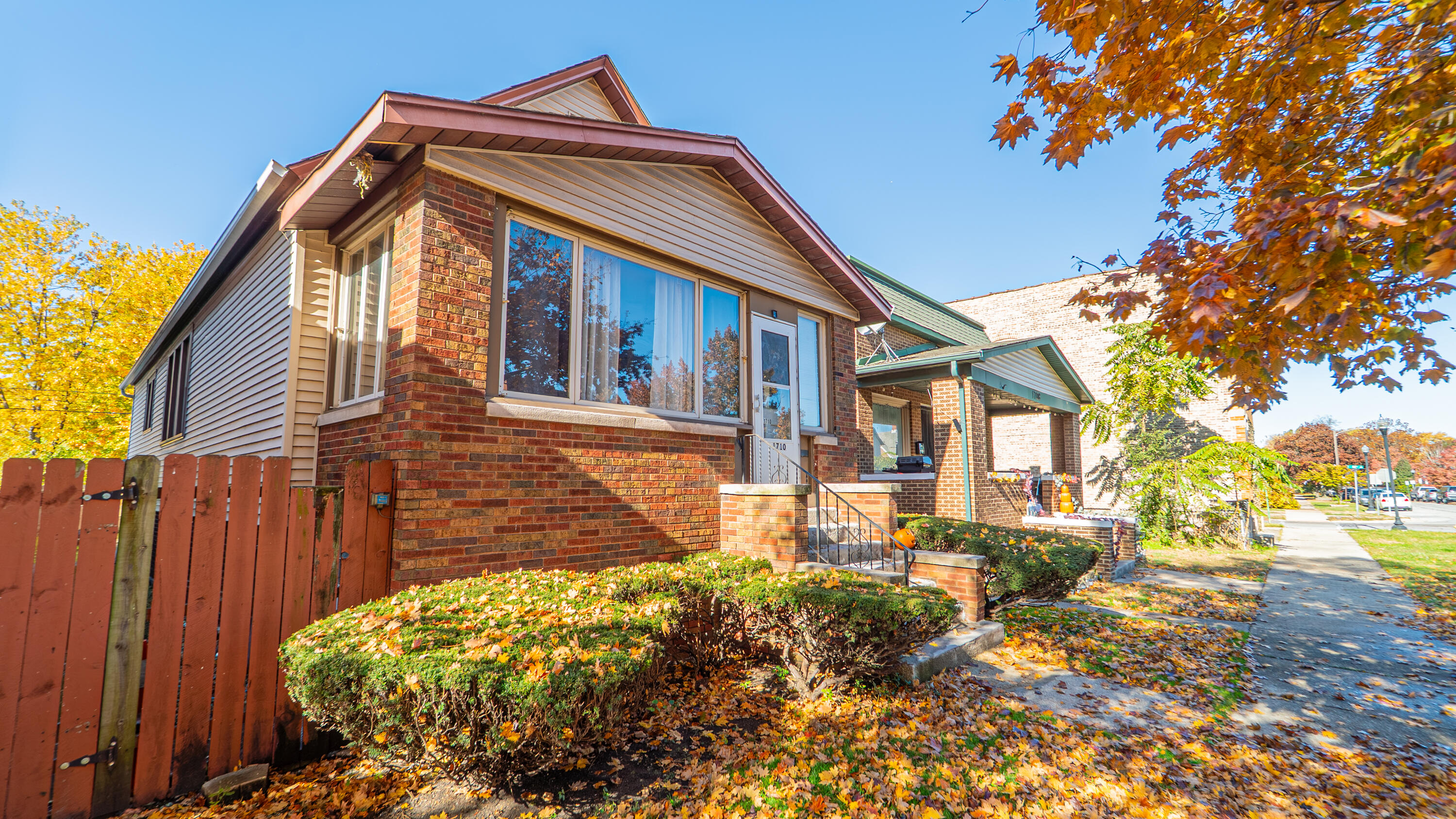 1710 Atchison Avenue Whiting, IN 46394 - Photo 2 of 26 3000x1687