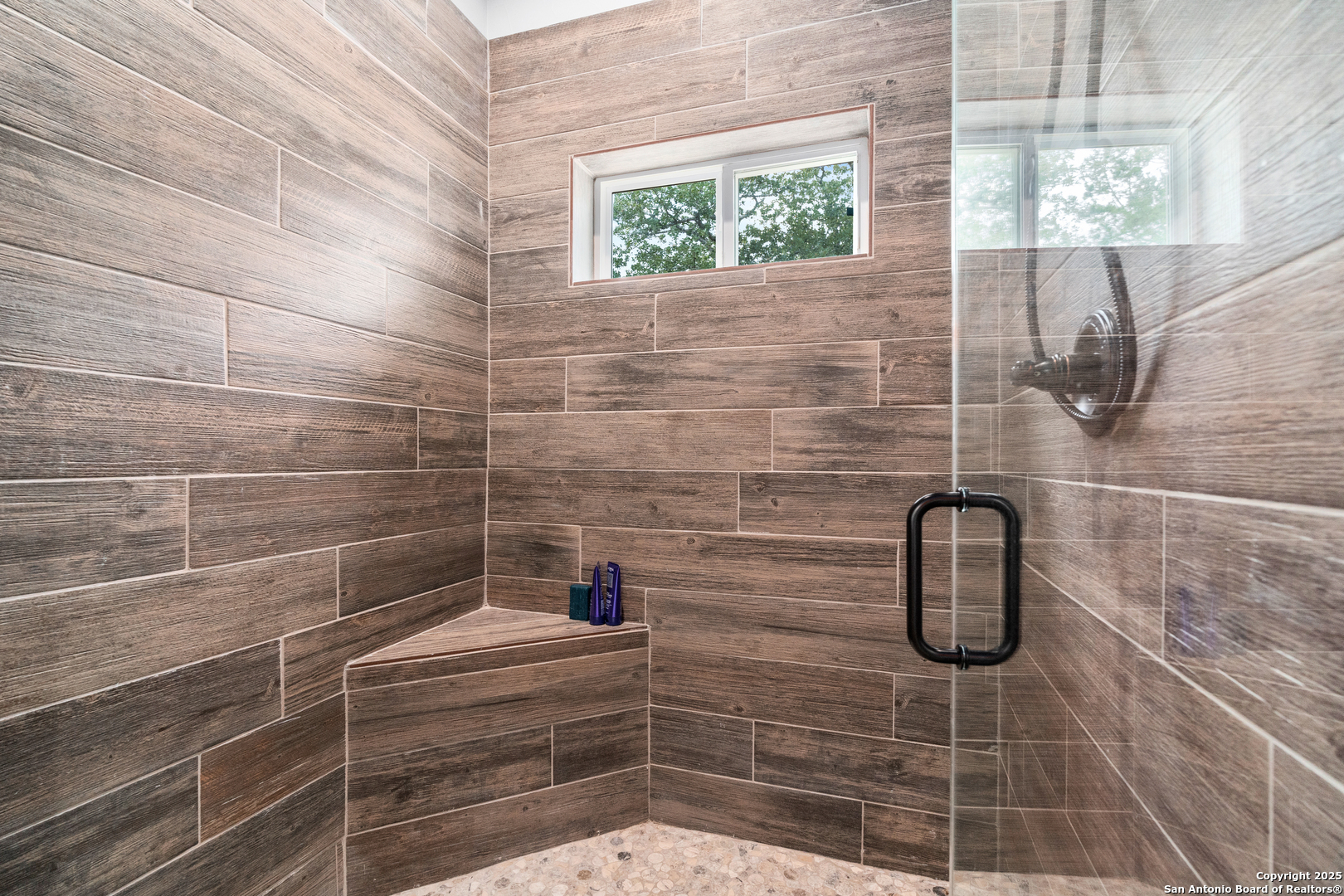 1110 Grandview Circle Bandera, TX 78003 - Photo 23 of 45