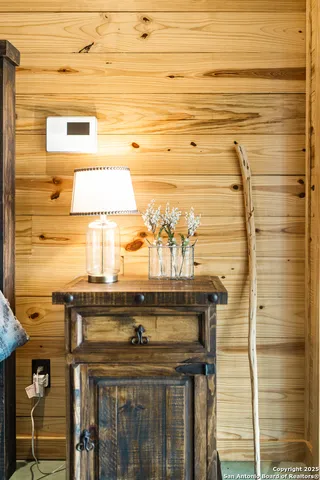 $2,000 | 1110 Grandview Circle, Bandera, TX 78003