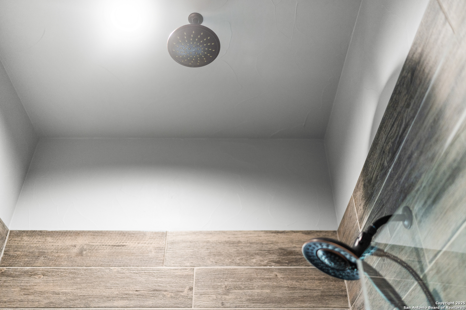 1110 Grandview Circle Bandera, TX 78003 - Photo 37 of 45 a view of room