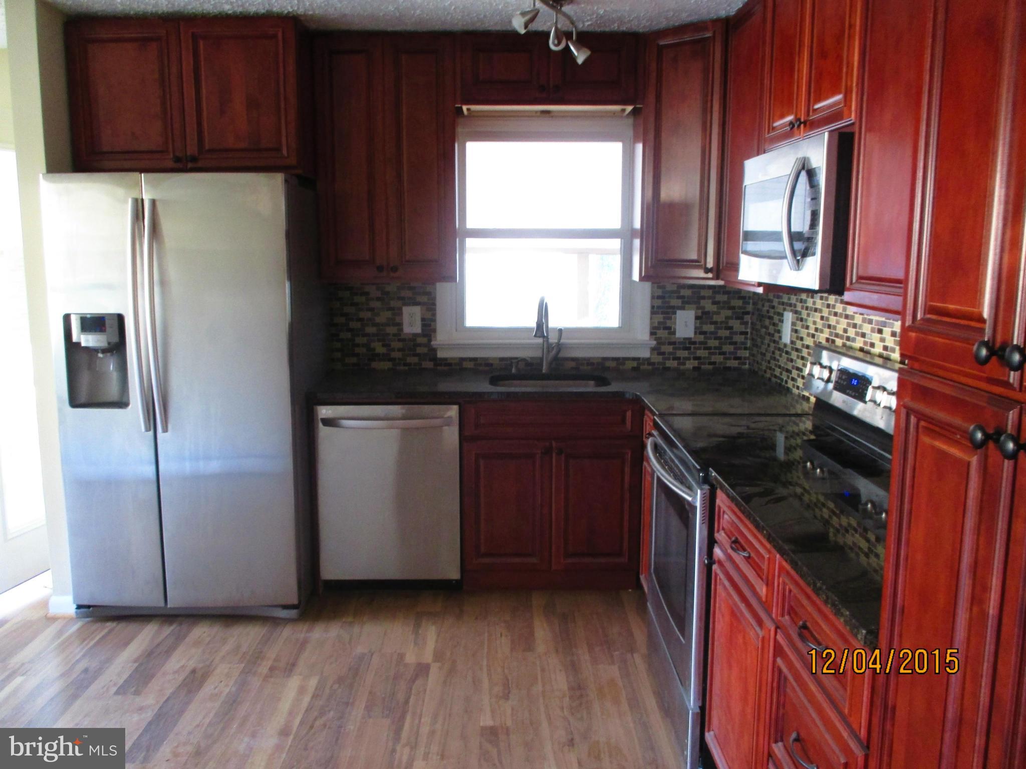 501 Londontown Road Edgewater, MD 21037 - Photo 5 of 17 Kitchen