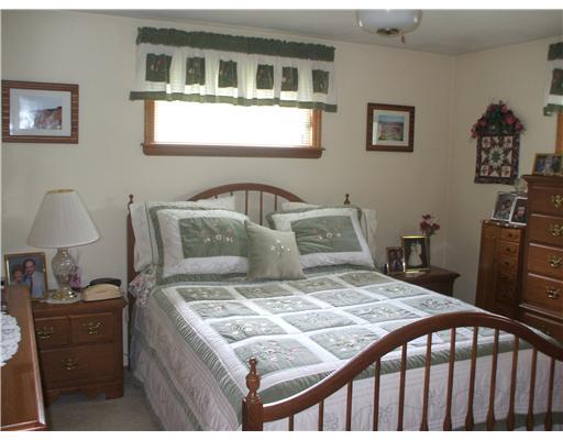 2746 South Bridge Road Washington, PA 15301 - Photo 8 of 14 Master Bedroom.