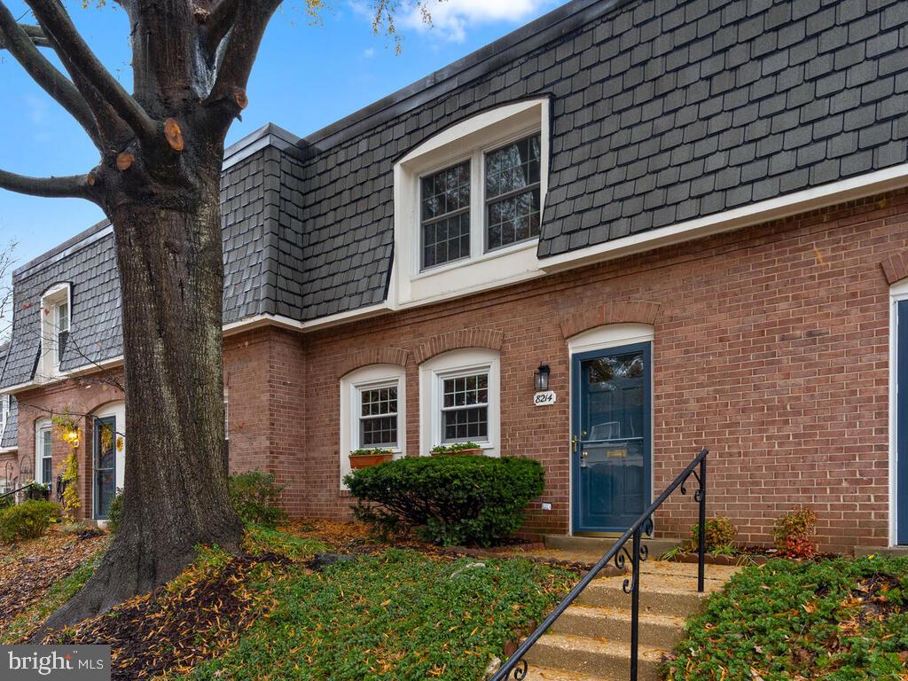 8214 Tory Road, Unit 141 Springfield, VA 22152 - Photo 3 of 38 Welcome Home!