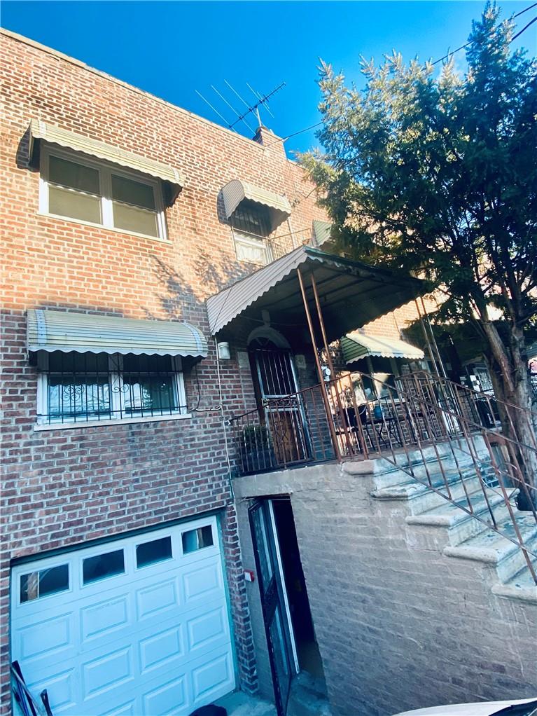 3352 Fish Avenue Bronx, NY 10469 - Photo 1 of 8