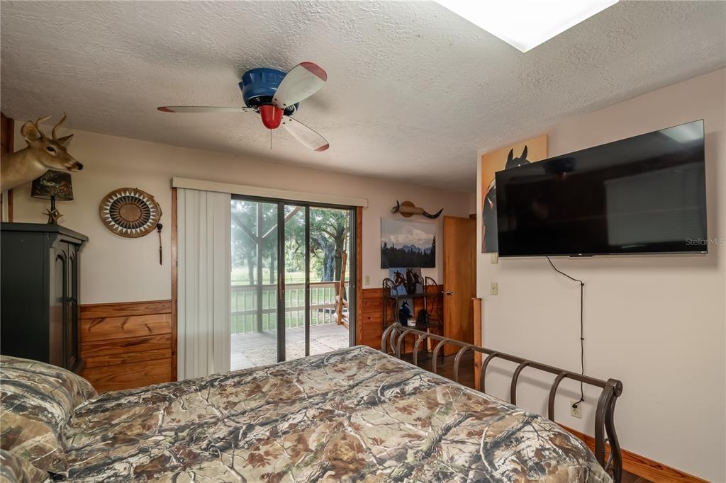 15615 Northeast 21st Avenue Road Citra, FL 32113 - Photo 11 of 98