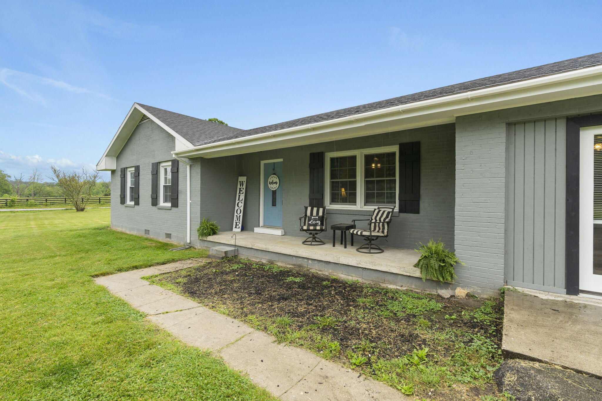 525 Tabor Road Jeffersonville, KY 40337 - Photo 2 of 44 11-web-or-mls-Copy of DSC09941
