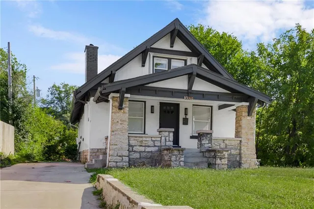 $245,500 | 3009 Bellefontaine Avenue, Kansas City, MO 64128