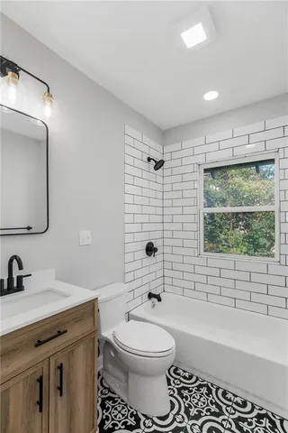 $245,500 | 3009 Bellefontaine Avenue, Kansas City, MO 64128