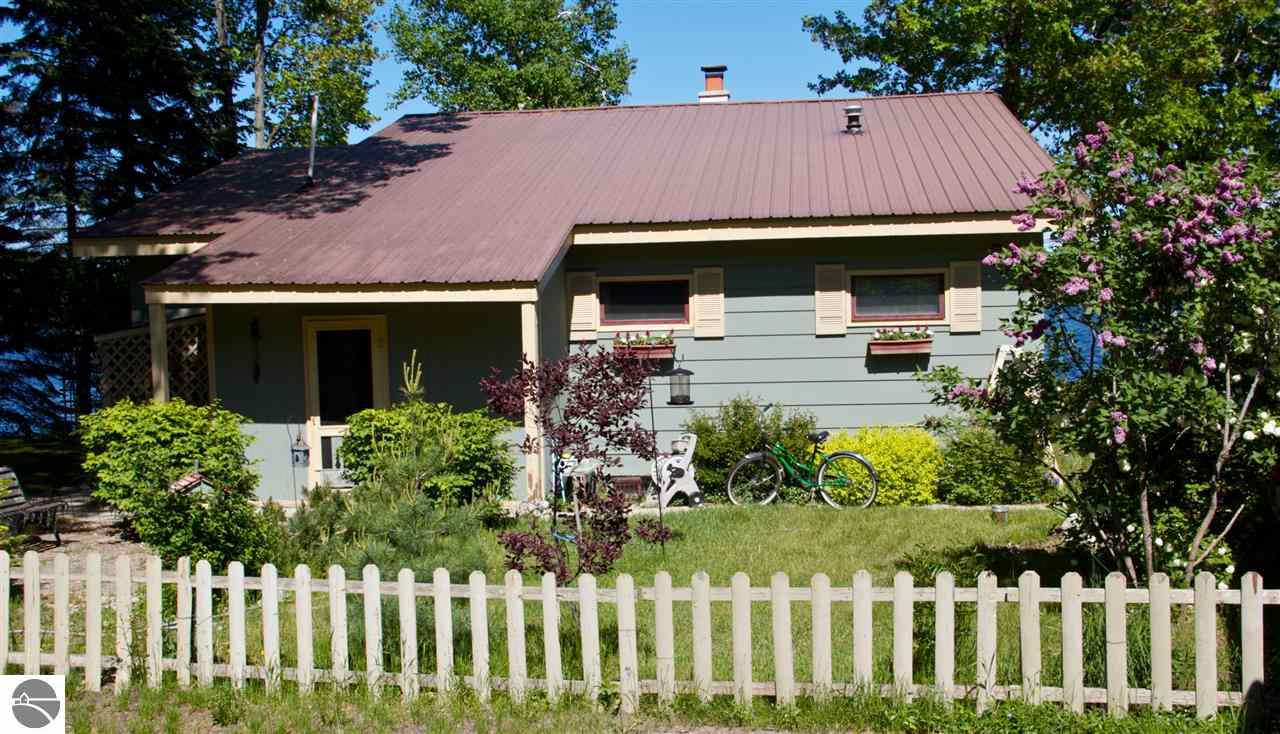 308 Bass Lake Road Traverse City, MI 49685 - Photo 7 of 21 1784892-6.JPG