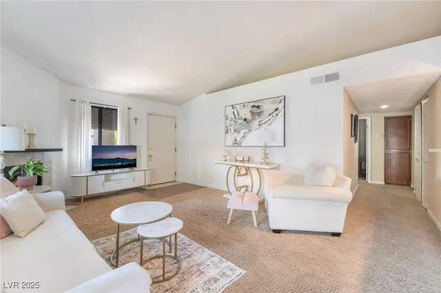$225,000 | 1575 West Warm Springs Road, Unit 121, Henderson, NV 89014