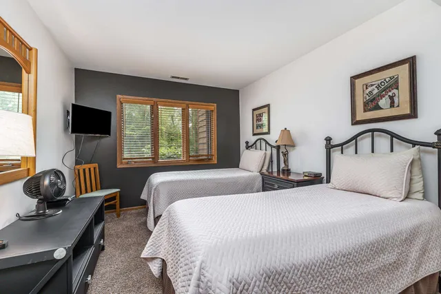 $219,900 | 23 Oak Glen Drive, Galena, IL 61036