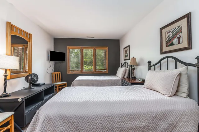 $219,900 | 23 Oak Glen Drive, Galena, IL 61036