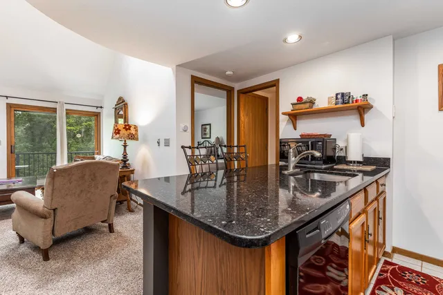 $219,900 | 23 Oak Glen Drive, Galena, IL 61036