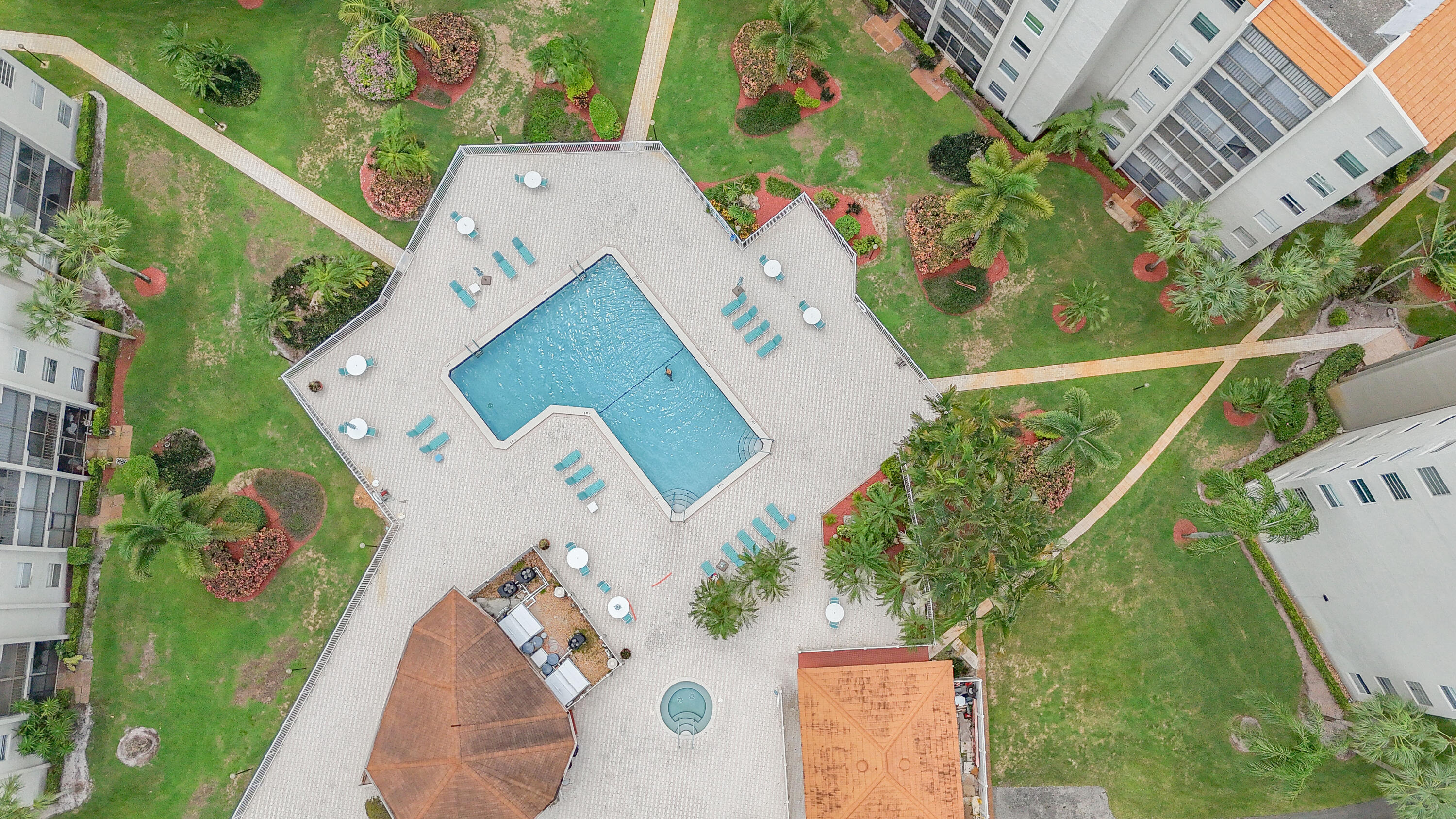 3930 Inverrary Boulevard, Unit 304D Lauderhill, FL 33319 - Photo 43 of 45 P1042354