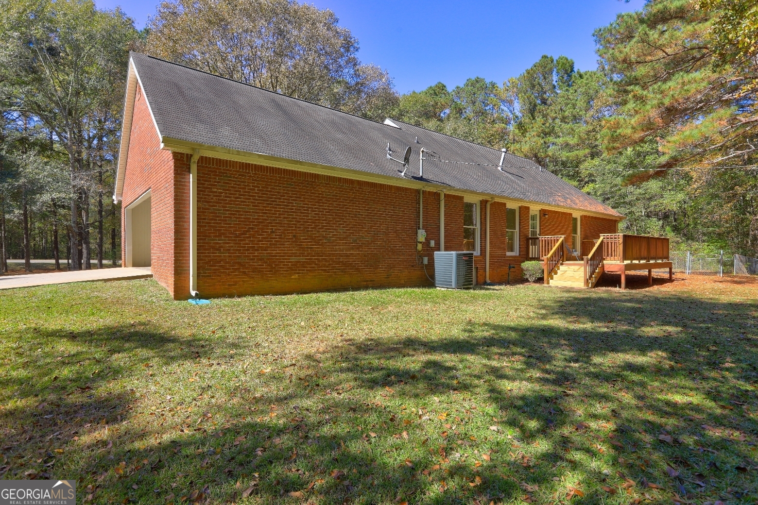 586 Higgins Road Jackson, GA 30233 - Photo 6 of 46