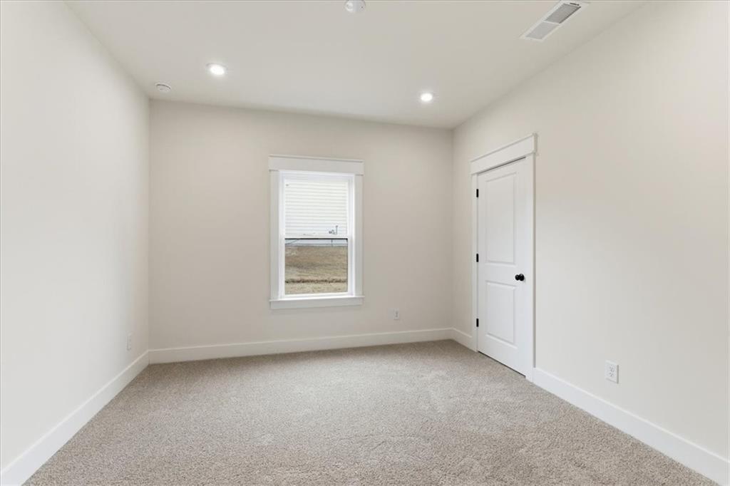 4749 Cooling Water Circle Powder Springs, GA 30127 - Photo 23 of 35 an empty room with a window