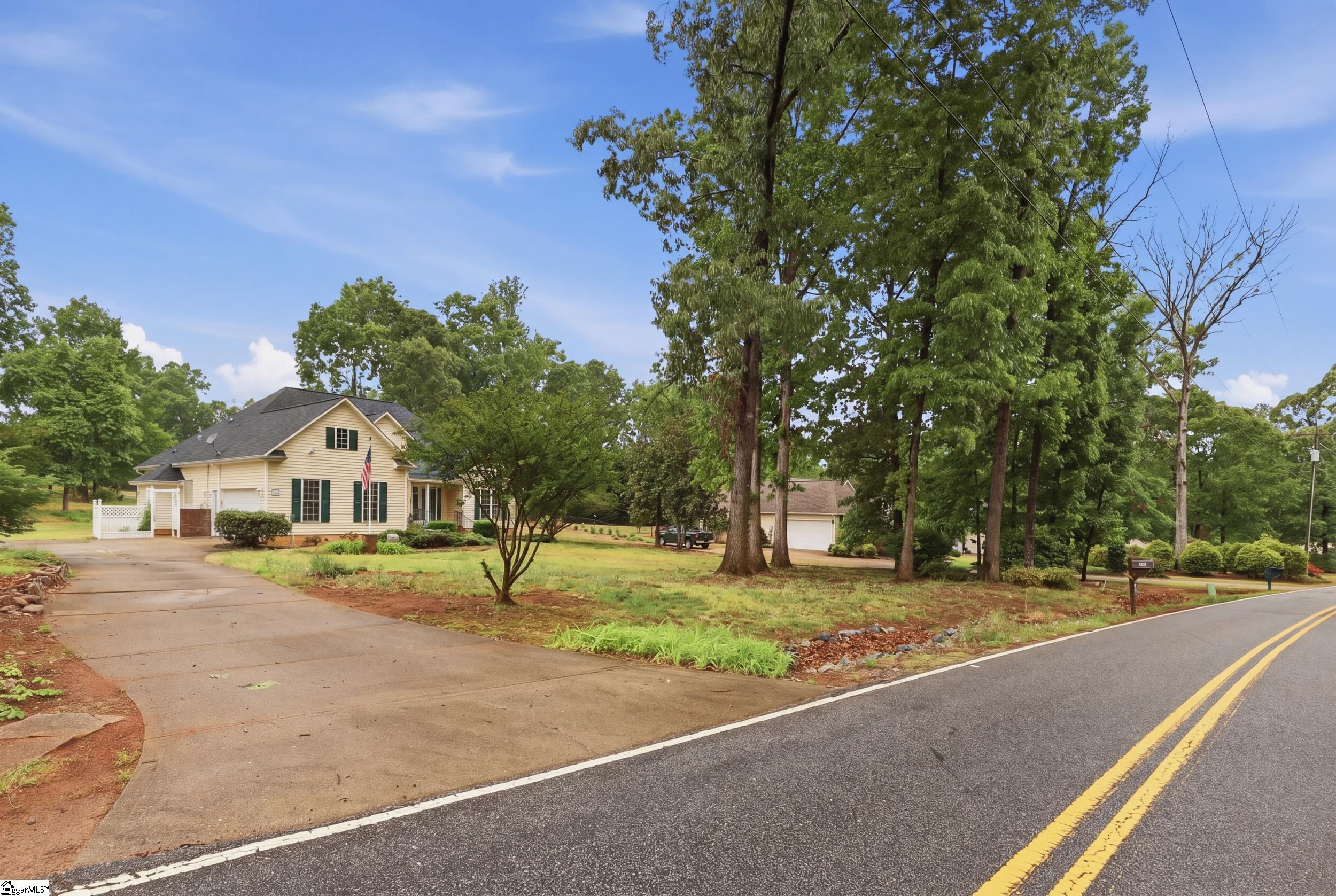 950 Spring Valley Road Inman, SC 29349 - Photo 28 of 37