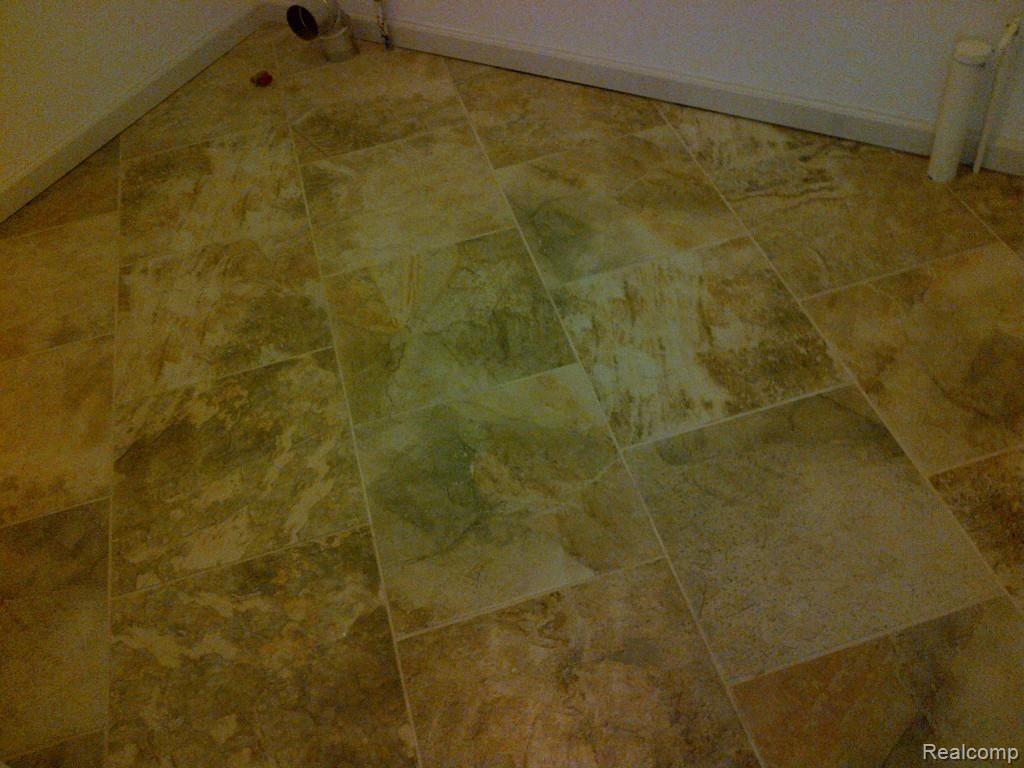 3084 Gerald Avenue Rochester, MI 48307 - Photo 33 of 47 first floor laundry room.jpg