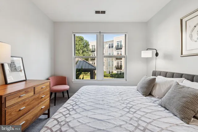 $649,999 | 1391 Pennsylvania Ave. Southeast, Unit 352, Washington, DC 20003