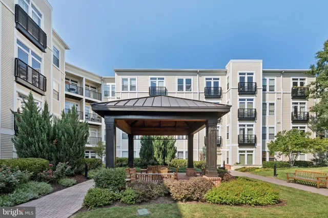 $649,999 | 1391 Pennsylvania Ave. Southeast, Unit 352, Washington, DC 20003