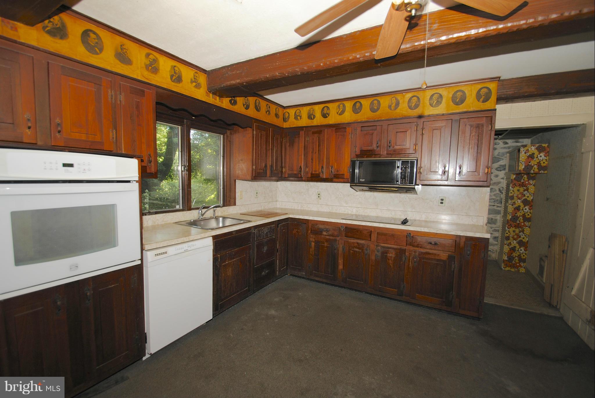 3802 Perry Hall Road Perry Hall, MD 21128 - Photo 9 of 28 Kitchen