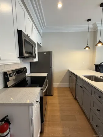 $1,850 | 194 Lander Street, Unit 1, Newburgh, NY 12550