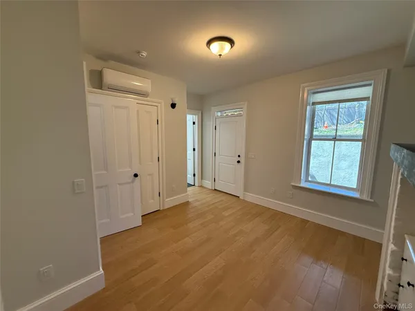 $1,850 | 194 Lander Street, Unit 1, Newburgh, NY 12550