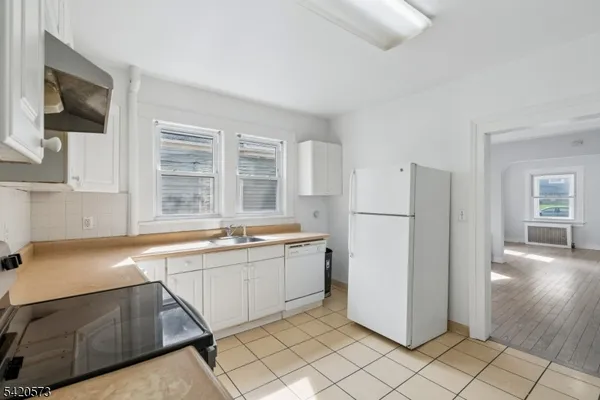 $3,800 | 54 Ashwood Avenue, Summit, NJ 07901