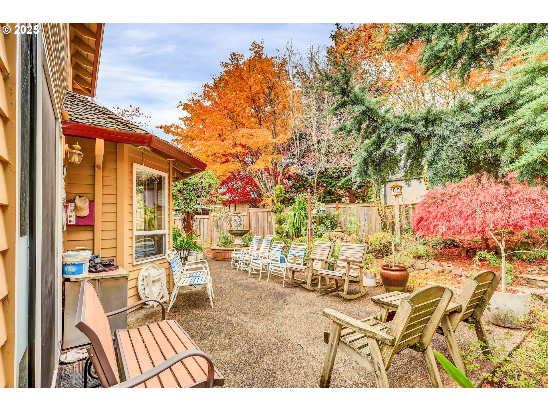 16395 Southwest Sumac Street Beaverton, OR 97007 - Photo 5 of 33 a view of outdoor space