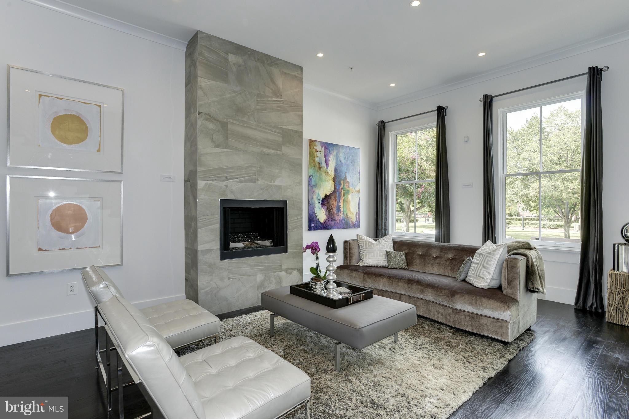 513 C Street Northeast Washington, DC 20002 - Photo 4 of 30 Living Room