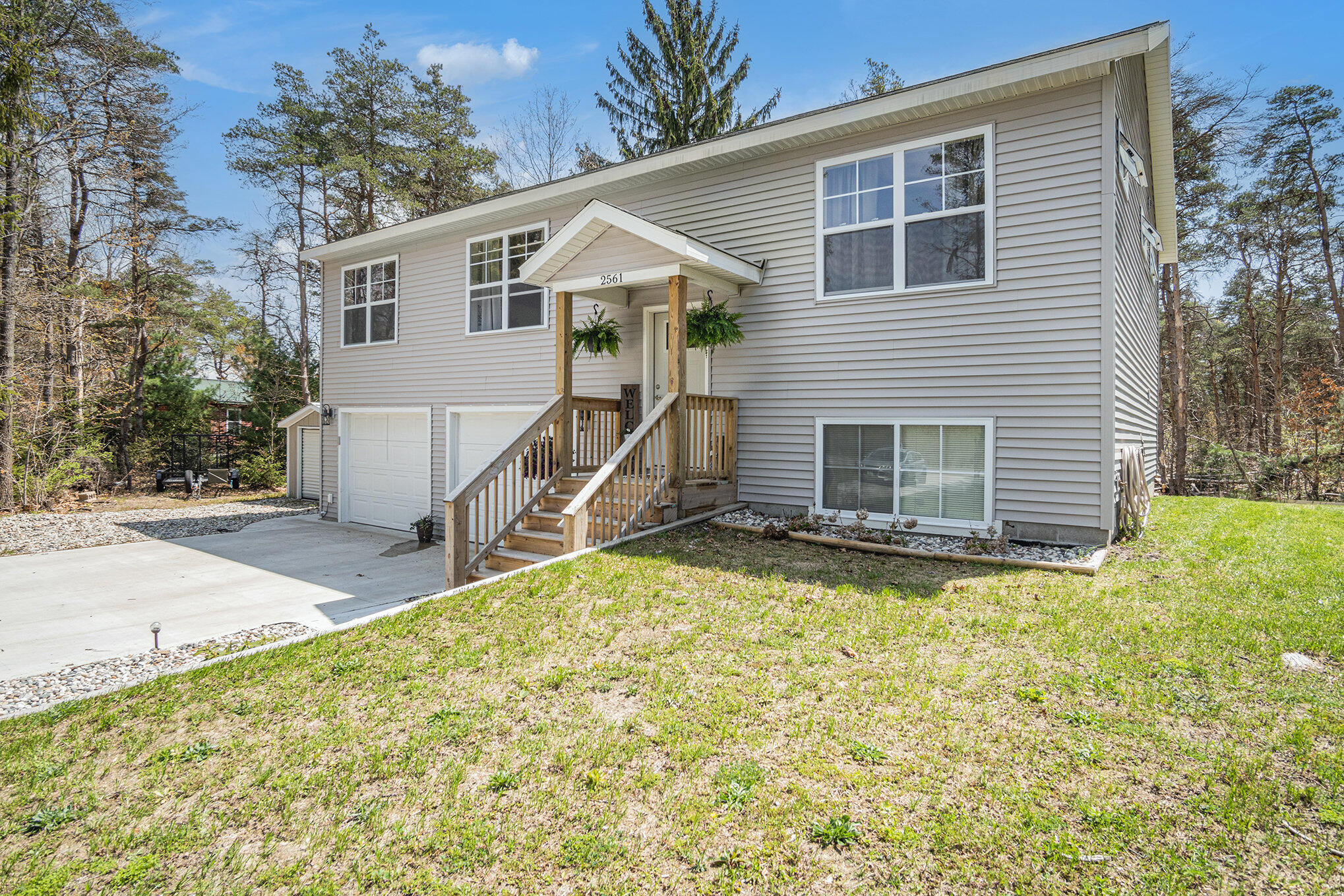 2561 East Riley-Thompson Road Muskegon, MI 49445 - Photo 3 of 27 003_dsc02498