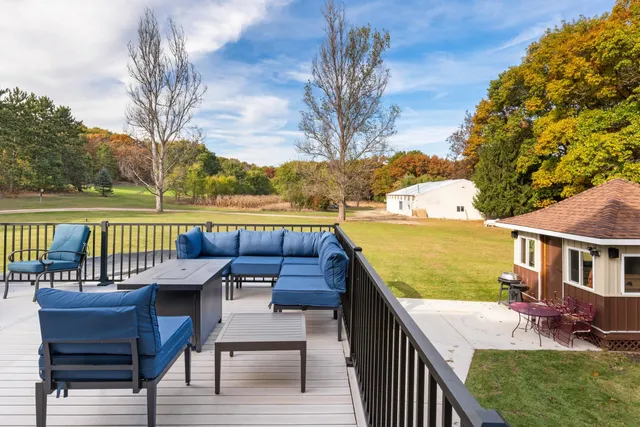 $524,000 | N5664 Sondalle Lane, Princeton, WI 54968