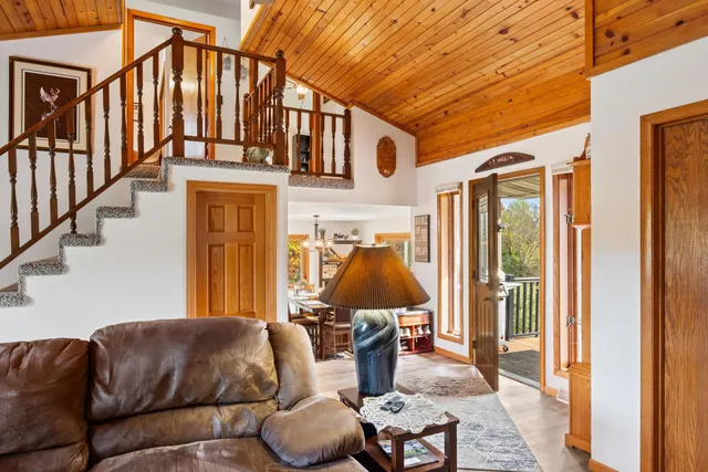 $524,000 | N5664 Sondalle Lane, Princeton, WI 54968