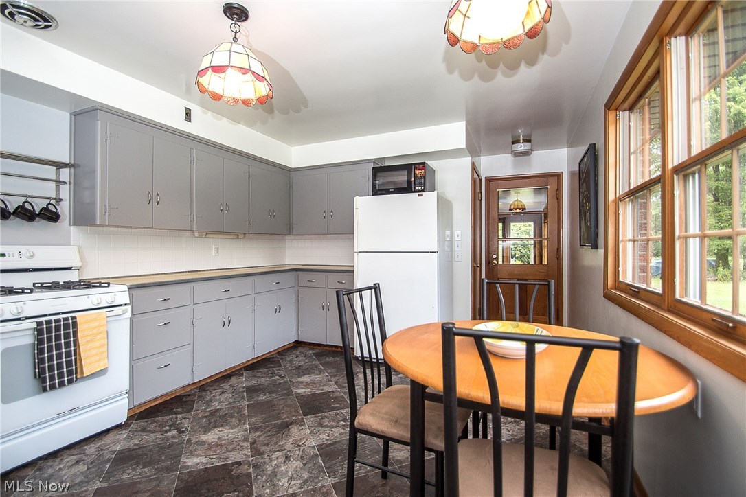 7765 Dines Road Novelty, OH 44072 - Photo 10 of 30 Gallery Image 10