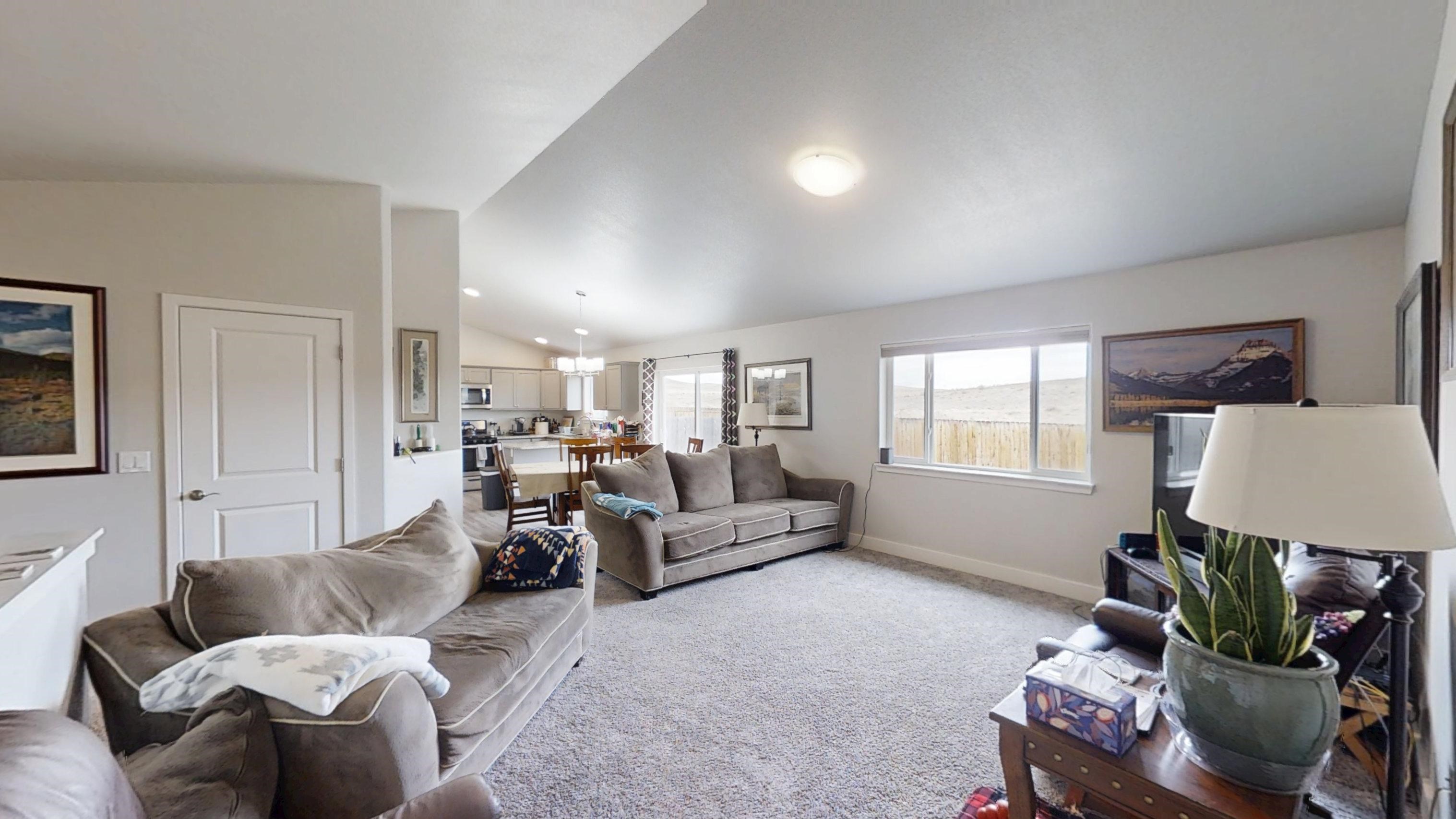 6716 Rogue River Road Casper, WY 82604 - Photo 5 of 39