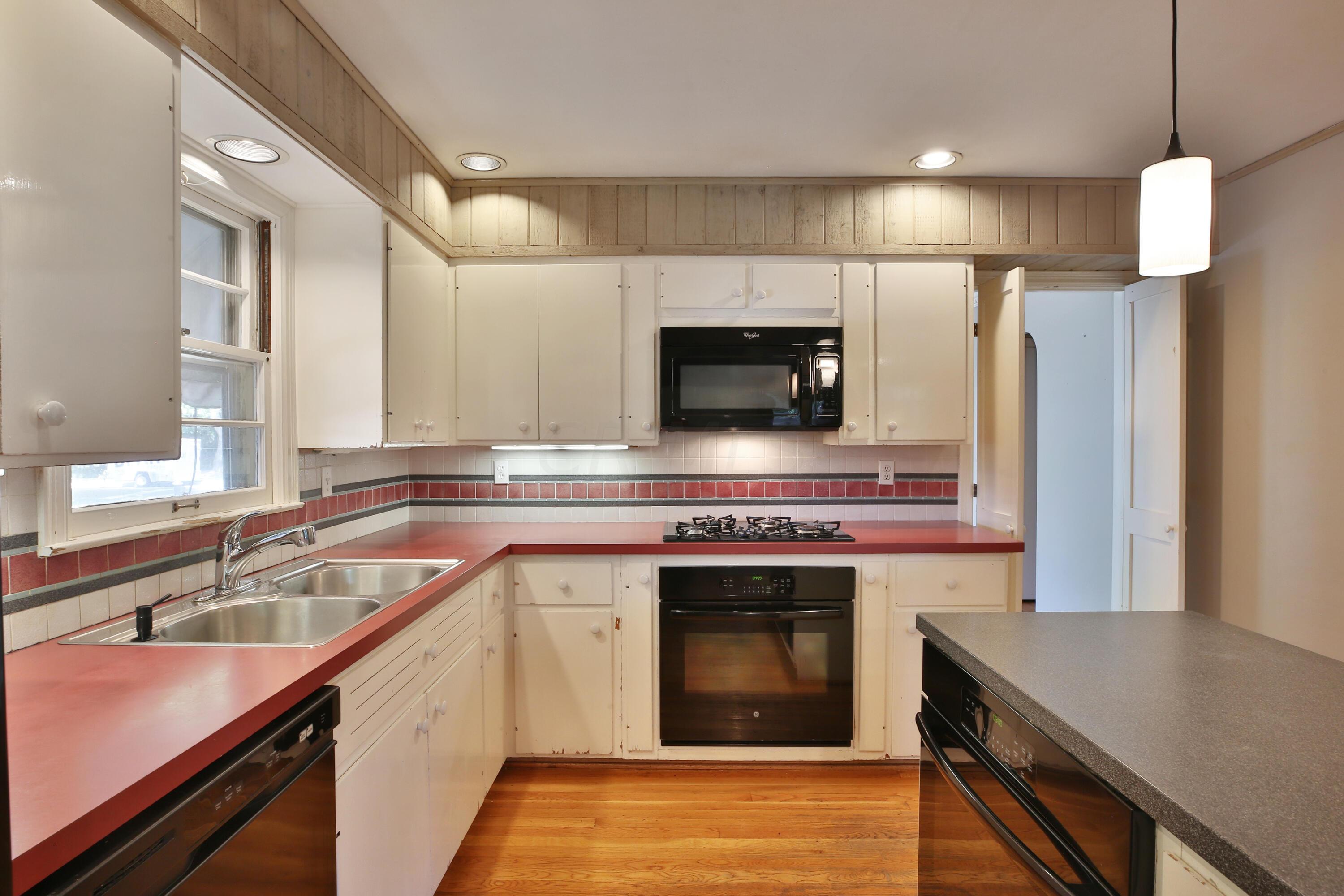 2601 Sherwood Road Columbus, OH 43209 - Photo 11 of 40 2601-Sherwood-13