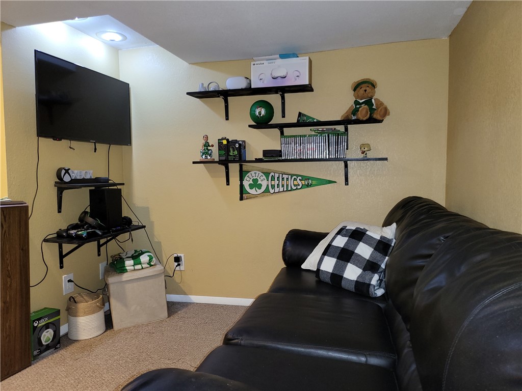 34 Gladmar Drive Irondequoit, NY 14622 - Photo 26 of 43