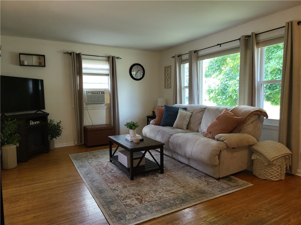 34 Gladmar Drive Irondequoit, NY 14622 - Photo 7 of 43