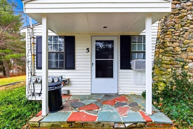 $1,999,000 | 363 Eliot Street, Ashland, MA 01721