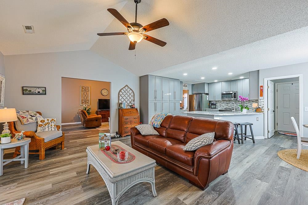 1088 Vestry Drive Murrells Inlet, SC 29576 - Photo 19 of 40