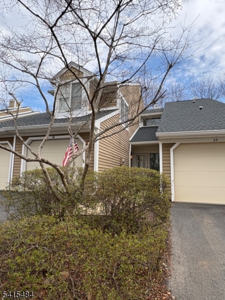 26 Cambridge Road Bedminster, NJ 07921 - Photo 2 of 2