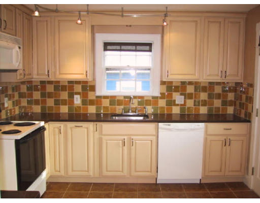 85 Marlborough Road Waltham, MA 02452 - Photo 3 of 12 Gallery Image 3