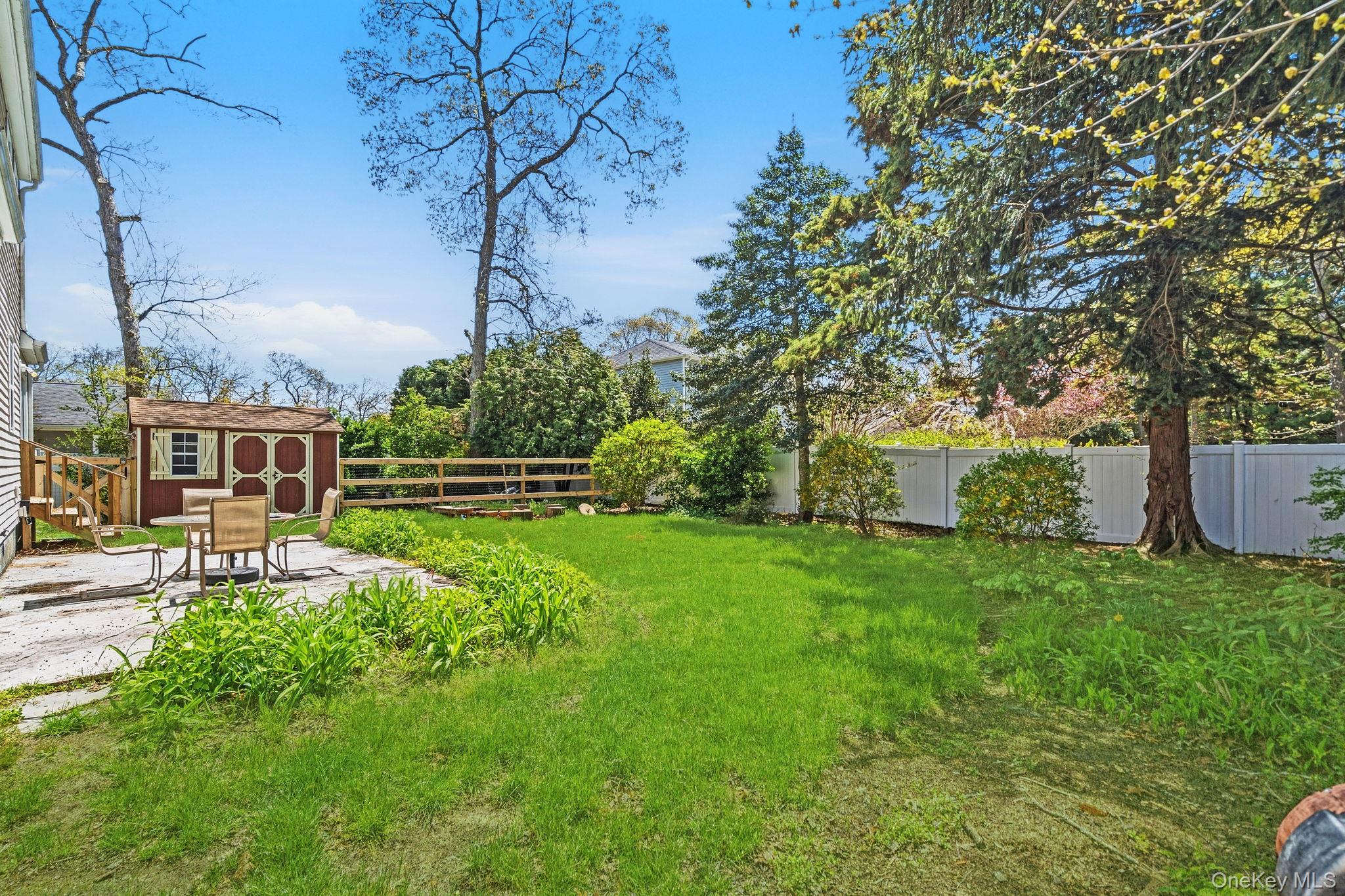 9 White Birch Lane Remsenburg, NY 11960 - Photo 15 of 20