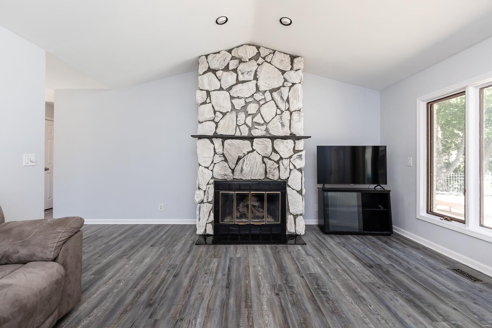 130 Fairwood Hills Road O'Fallon, IL 62269 - Photo 17 of 52