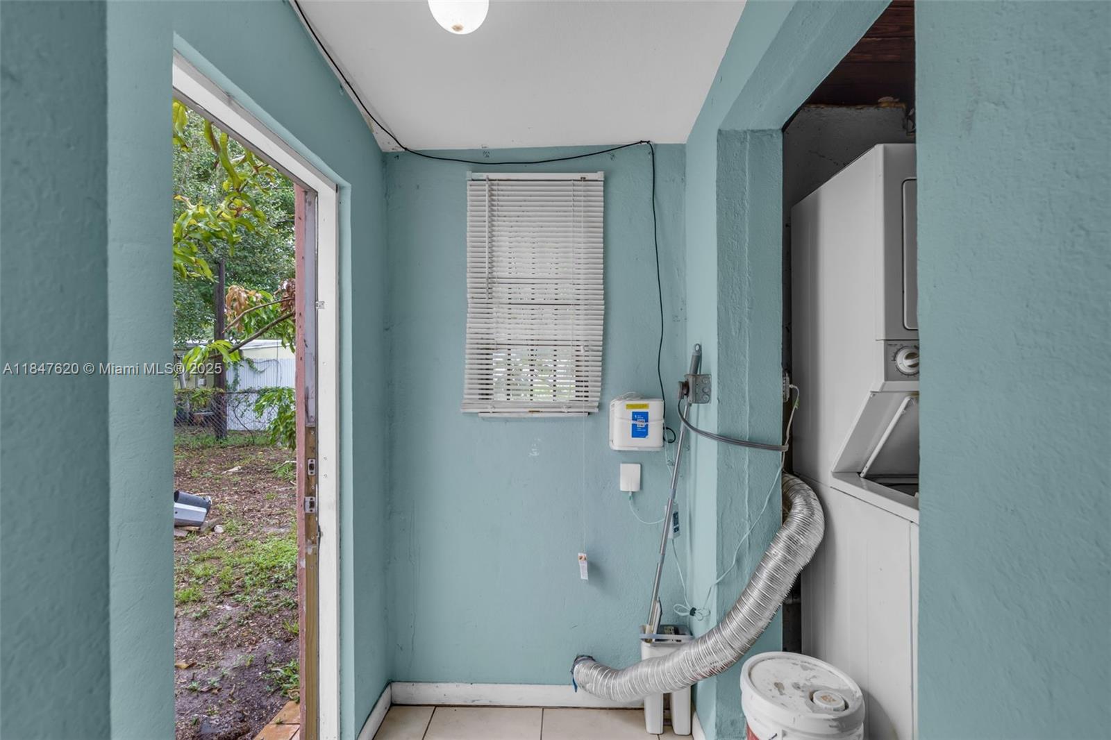 1900 Service Road Opa-Locka, FL 33054 - Photo 8 of 24