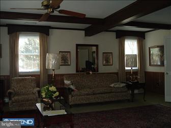 238 Springhouse Lane Media, PA 19063 - Photo 5 of 6 Family Room