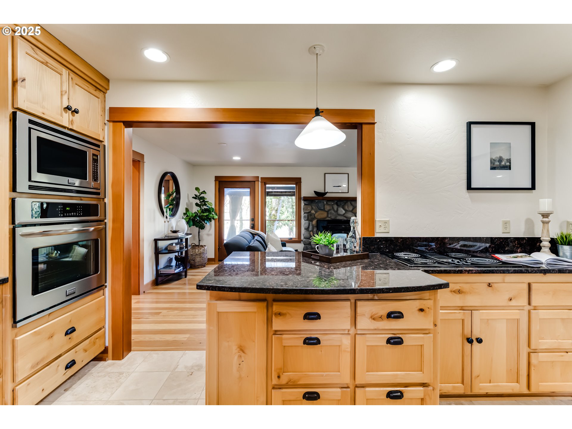 43081 Deerhorn Road Springfield, OR 97478 - Photo 16 of 45